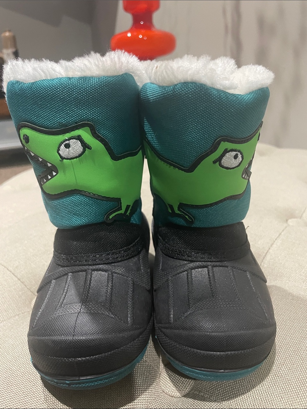 Kids Teal & Green Dino Winter Boots Size 6 Faux Fur Lined